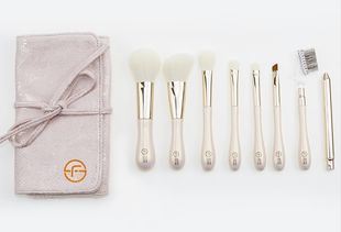 專注服務，成就品牌 東莞向日葵美容用品公司致力口腔衛生用品行業領袖